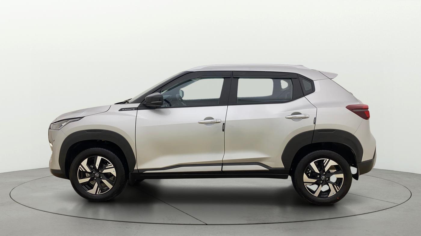2025 Nissan MAGNITE N-Connecta B4D 1.0 Petrol MT, Petrol, Manual, 2,122 km, Left Side