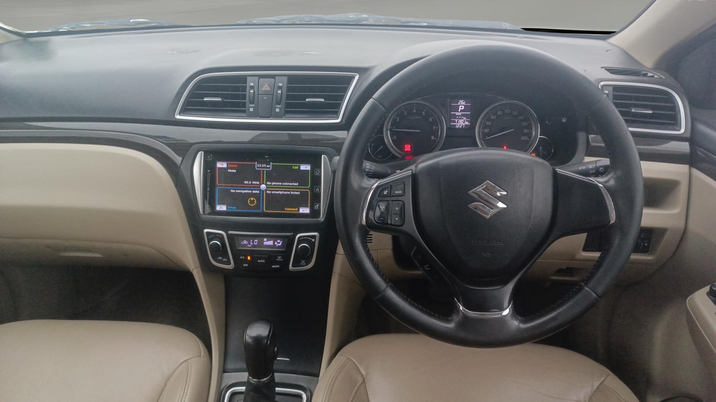 2017 Maruti Ciaz ZXI+ AT, Petrol, Automatic, 71,900 km, Steering Wheel Close Up
