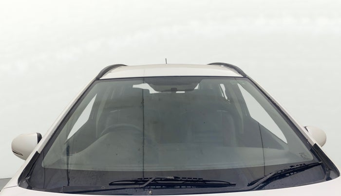 2016 Maruti S Cross ZETA 1.3, Diesel, Manual, 83,840 km, Front Windshield