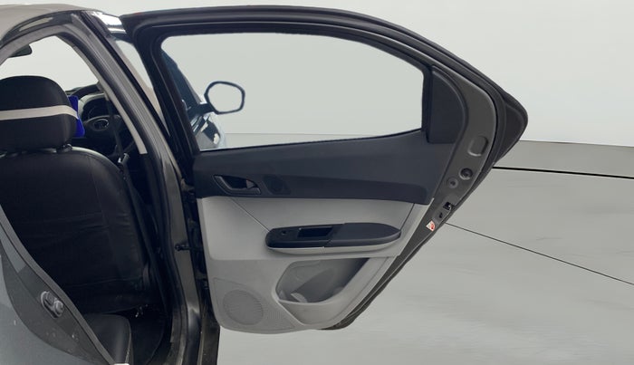 2024 Tata Tiago XT PETROL, Petrol, Manual, 15,398 km, RHS Rear Door