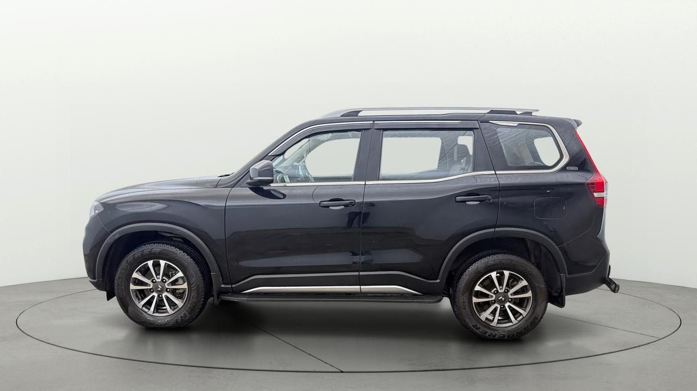 2025 Mahindra SCORPIO-N Z8 Select Petrol MT, Petrol, Manual, 5,055 km, Left Side