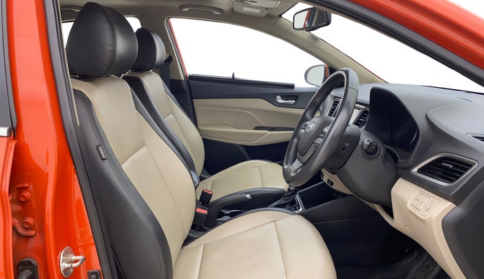 2018 Hyundai Verna 1.6 VTVT SX (O) AT, Petrol, Automatic, 30,228 km, Right Side Front Door Cabin