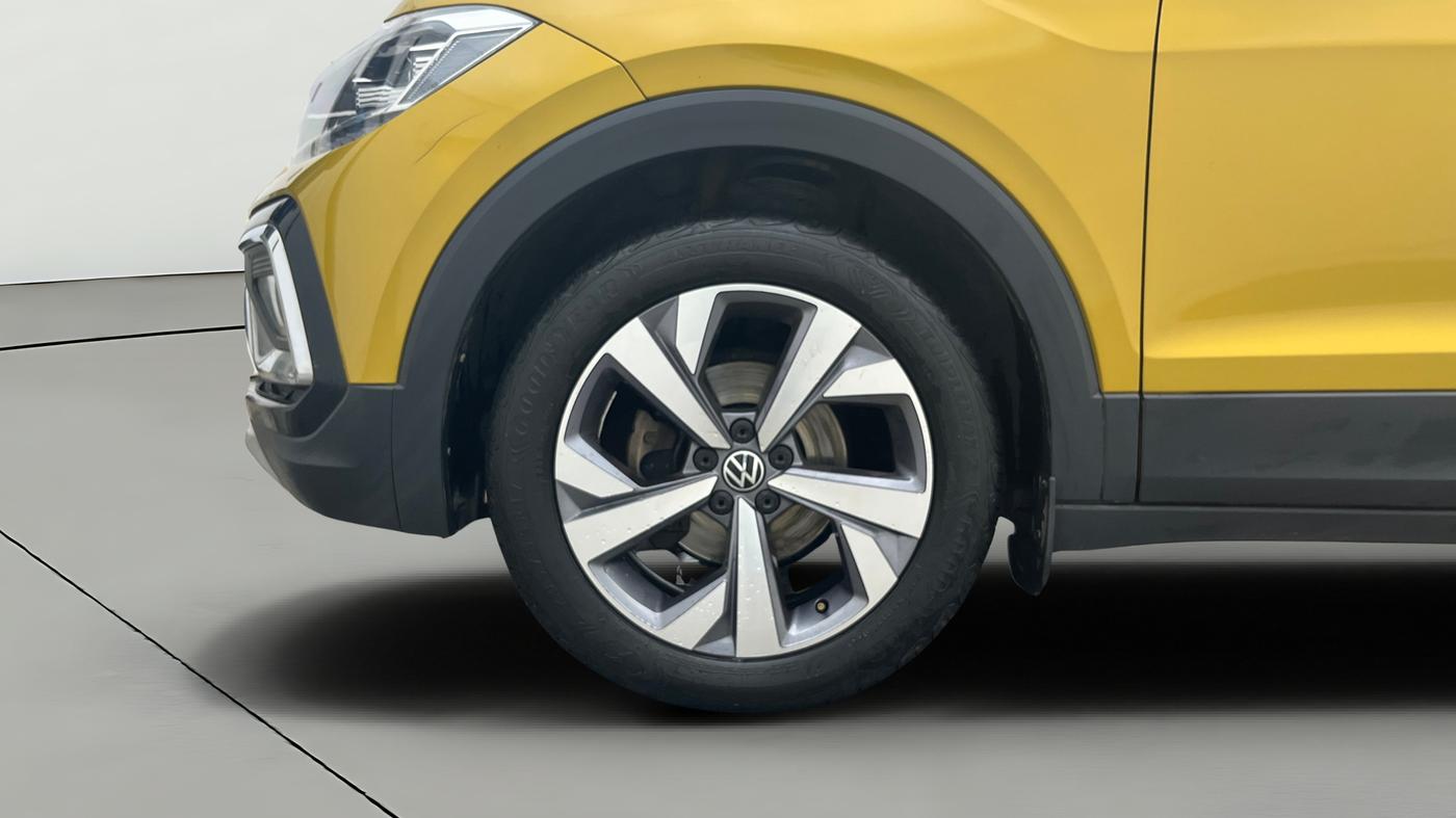 2022 Volkswagen TAIGUN TOPLINE 1.0 TSI AT, Petrol, Automatic, 27,592 km, Left Front Wheel