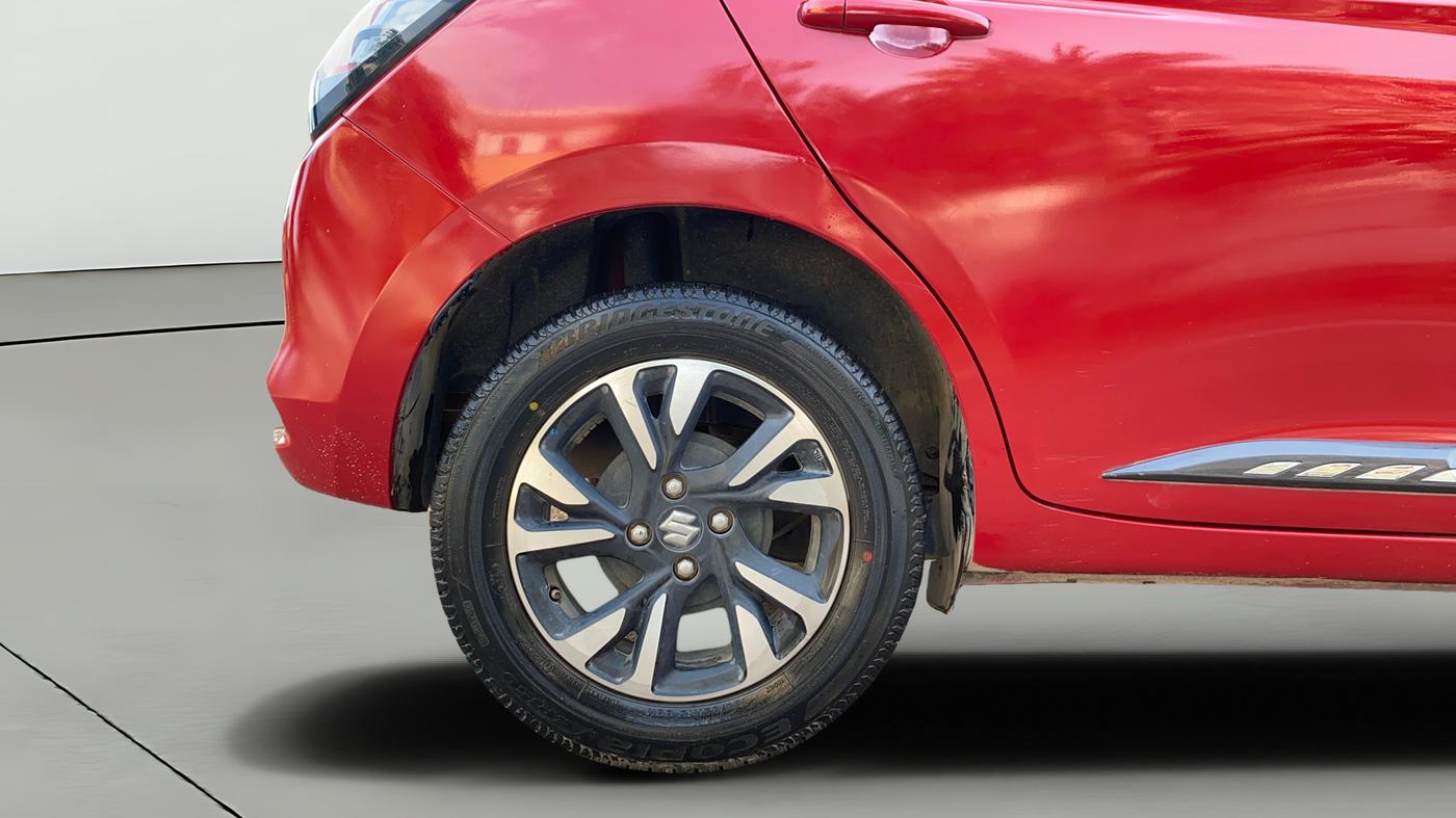 2024 Maruti Swift ZXI PLUS, Petrol, Manual, 49,114 km, Right Rear Wheel