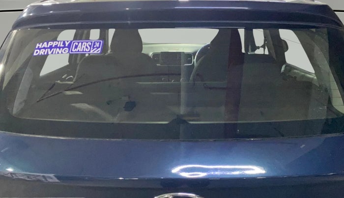 2022 Hyundai VENUE S (O) MT 1.5 CRDI, Diesel, Manual, 52,748 km, Rear Windshield