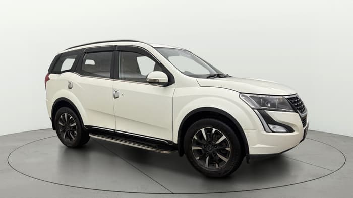 2020 Mahindra XUV500 W11(O), Diesel, Manual, 96,127 km, Right Front Diagonal