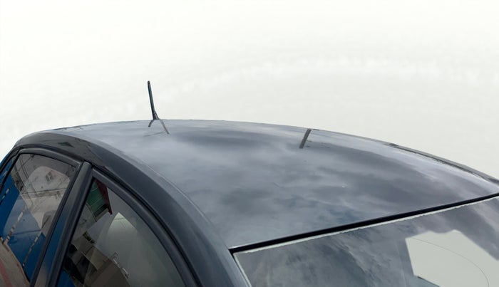 2017 Volkswagen Ameo HIGHLINE1.2L, Petrol, Manual, 72,188 km, Roof