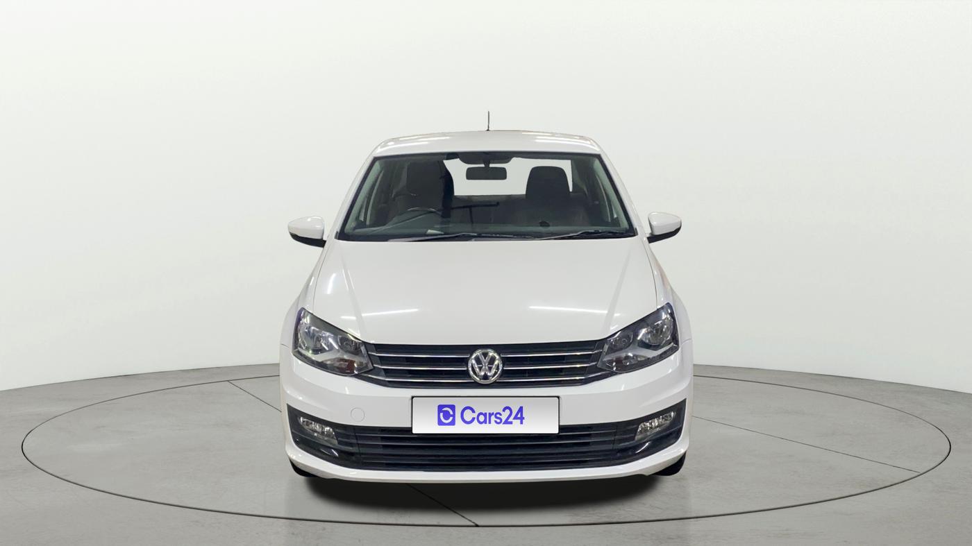 2017 Volkswagen Vento HIGHLINE 1.6 MPI, Petrol, Manual, 49,026 km, Front