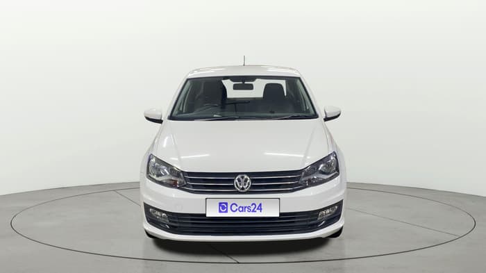 2017 Volkswagen Vento HIGHLINE 1.6 MPI, Petrol, Manual, 49,026 km, Front