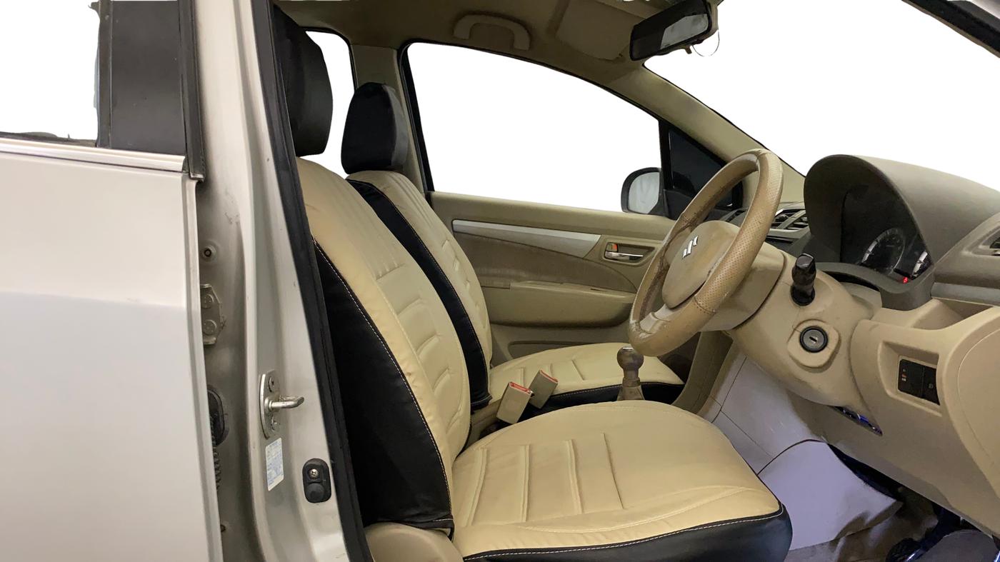 2015 Maruti Ertiga VXI, Petrol, Manual, 54,774 km, Right Side Front Door Cabin