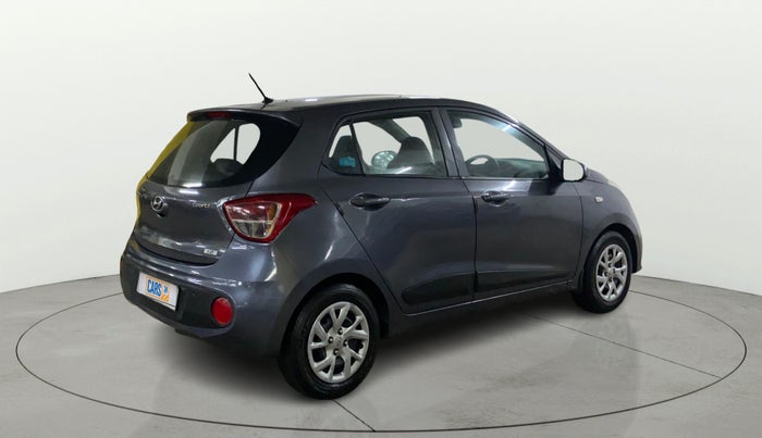 2017 Hyundai Grand i10 SPORTZ 1.2 KAPPA VTVT, CNG, Manual, 1,07,596 km, Right Back Diagonal