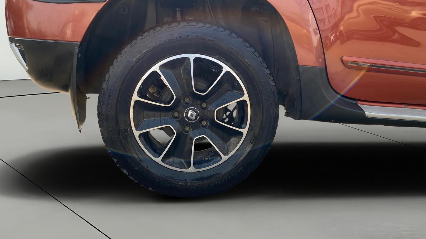 2016 Renault Duster 110 PS RXZ 4X4 MT DIESEL, Diesel, Manual, 1,11,247 km, Right Rear Wheel