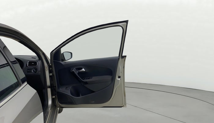 2017 Skoda Rapid AMBITION 1.6 MPI MT, Petrol, Manual, 84,228 km, RHS Front Door