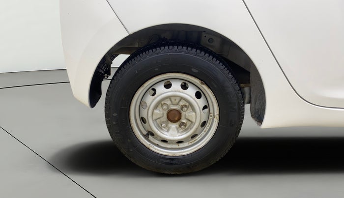 2014 Hyundai Eon D-LITE+, Petrol, Manual, 48,749 km, Right Rear Wheel