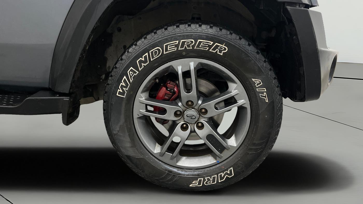 2021 Mahindra Thar LX D AT 4WD HT, Diesel, Automatic, 60,731 km, Right Front Wheel