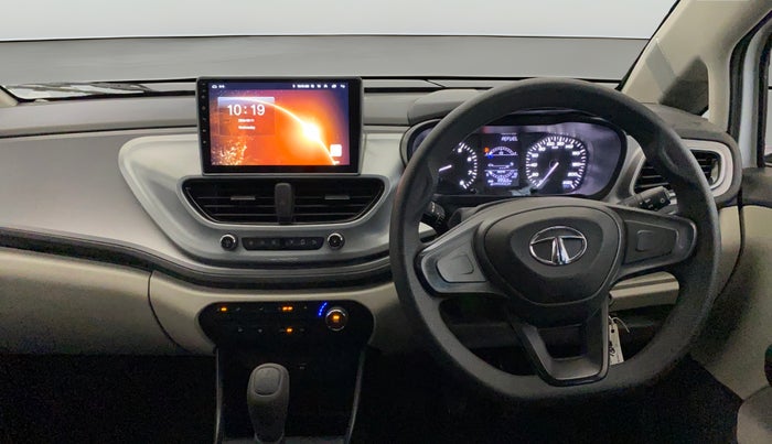 2022 Tata ALTROZ XE PLUS PETROL, Petrol, Manual, 39,528 km, Steering Wheel Close Up