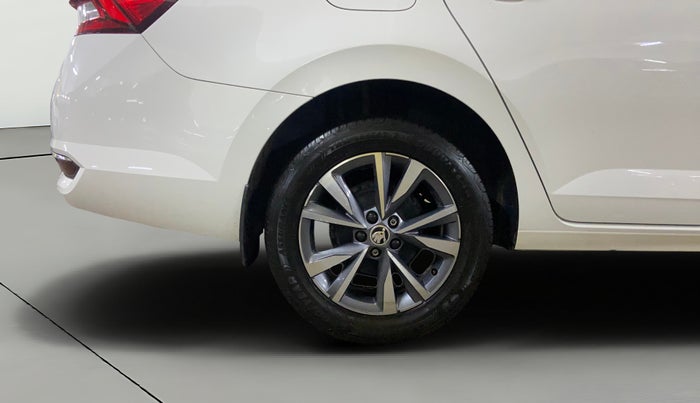 2022 Skoda SLAVIA STYLE 1.0L TSI MT, Petrol, Manual, 47,716 km, Right Rear Wheel