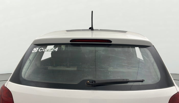 2015 Volkswagen Polo COMFORTLINE 1.2L, Petrol, Manual, 71,767 km, Rear Windshield