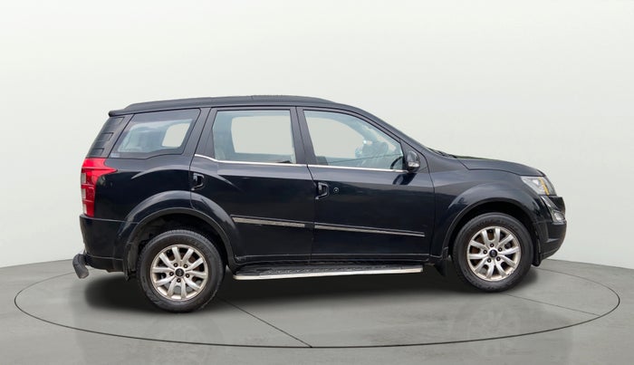 2018 Mahindra XUV500 W10, Diesel, Manual, 77,573 km, Right Side View