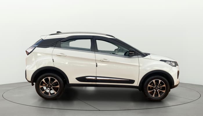 2021 Tata NEXON XZA PLUS SUNROOF PETROL, Petrol, Automatic, 69,092 km, Right Side View