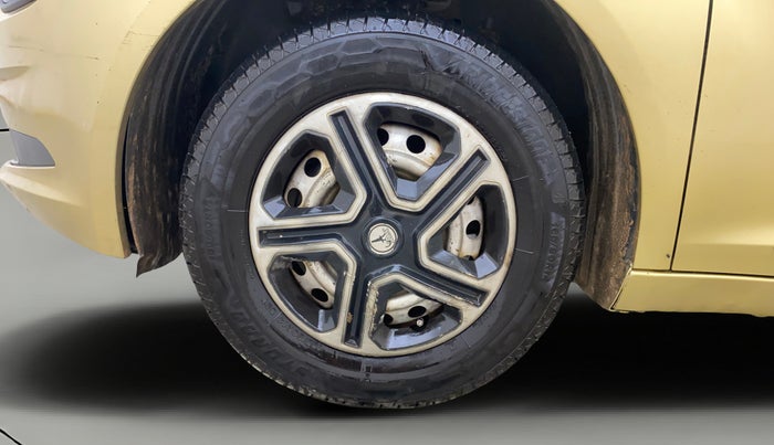 2020 Tata ALTROZ XE PETROL, Petrol, Manual, 58,689 km, Left Front Wheel