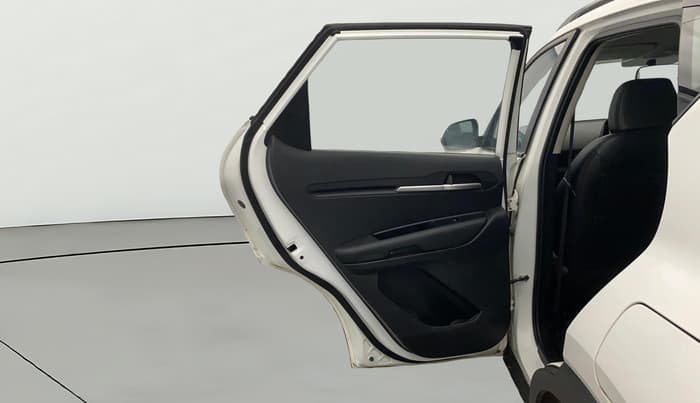2023 KIA SONET HTK PLUS 1.0 IMT, Petrol, Manual, 9,341 km, LHS Rear Door