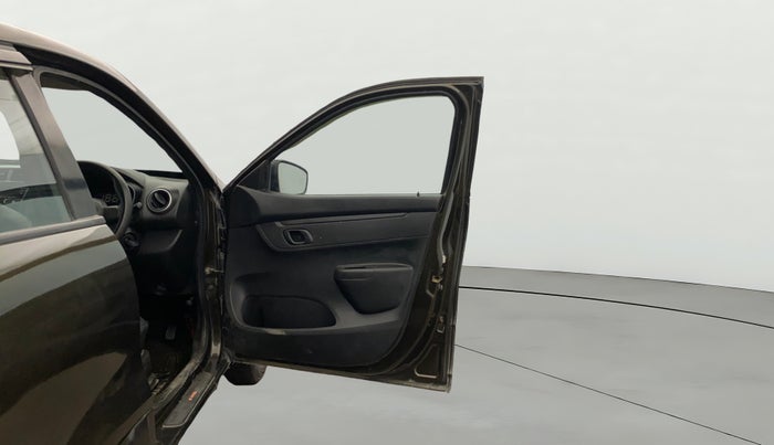 2019 Renault Kwid RXL, Petrol, Manual, 40,576 km, RHS Front Door