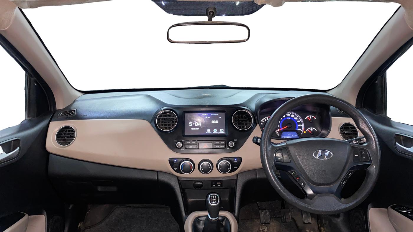 2018 Hyundai Grand i10 SPORTZ 1.2 KAPPA VTVT, Petrol, Manual, 28,992 km, Dashboard