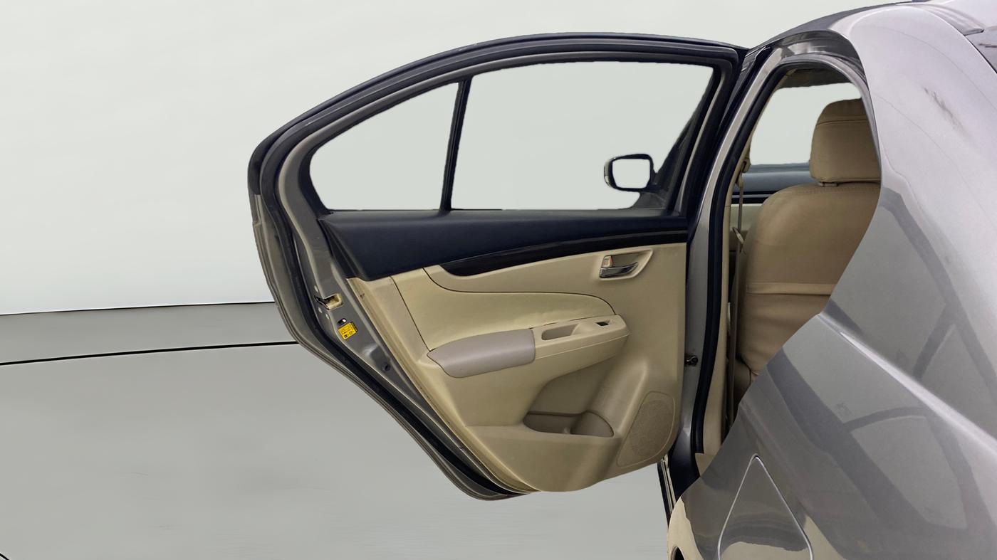 2017 Maruti Ciaz SIGMA DIESEL 1.3, Diesel, Manual, 1,46,842 km, LHS Rear Door