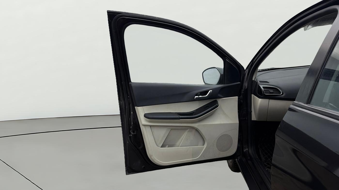 2022 Tata Tiago XZ PLUS CNG, CNG, Manual, 55,180 km, LHS Front Door