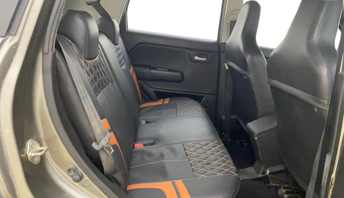 2021 Maruti New Wagon-R VXI 1.2, Petrol, Manual, 89,285 km, Right Side Rear Door Cabin