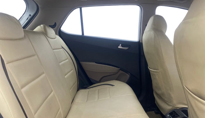 2014 Hyundai Grand i10 SPORTZ 1.2 KAPPA VTVT, Petrol, Manual, 44,321 km, Right Side Rear Door Cabin