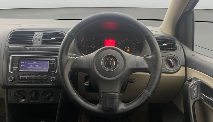 2013 Volkswagen Polo COMFORTLINE 1.2L, Diesel, Manual, 1,08,253 km, Steering Wheel Close Up