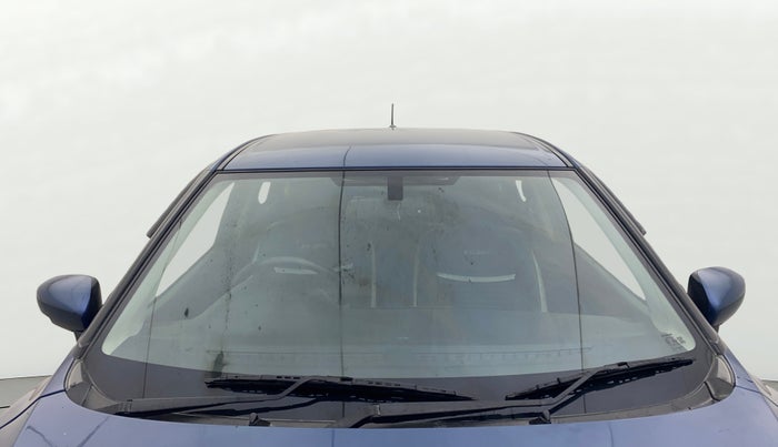 2017 Maruti Baleno ALPHA PETROL 1.2, Petrol, Manual, 1,08,308 km, Front Windshield