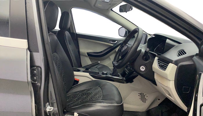 2021 Tata NEXON XZ PETROL, Petrol, Manual, 35,660 km, Right Side Front Door Cabin