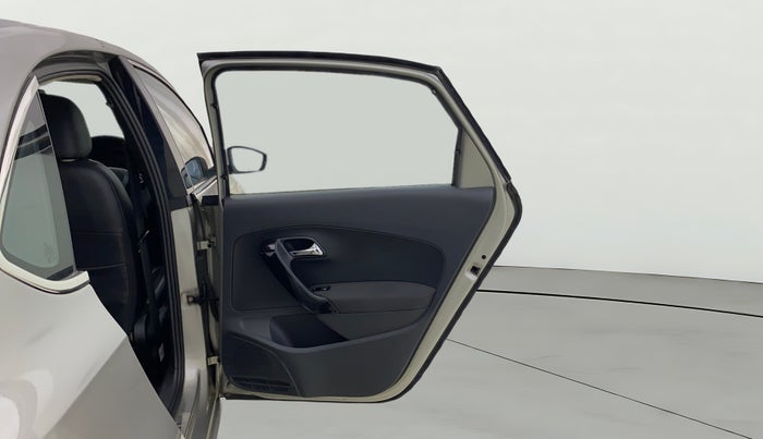 2017 Skoda Rapid AMBITION 1.6 MPI MT, Petrol, Manual, 84,228 km, RHS Rear Door