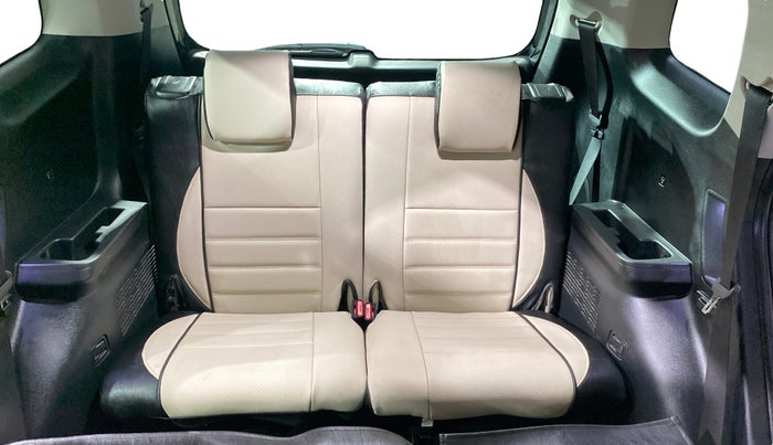 2022 KIA CARENS LUXURY PLUS 1.4 PETROL 7 STR, Petrol, Manual, 43,820 km, Third Seat Row ( optional )