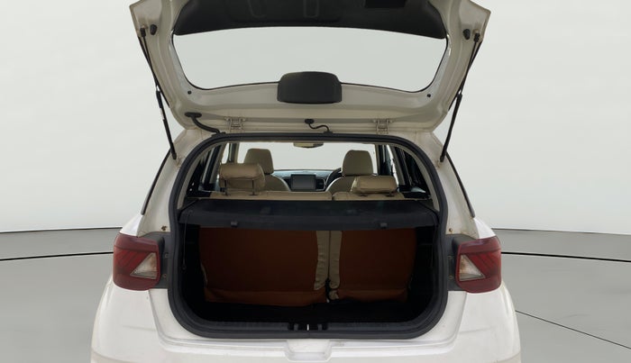 2019 Hyundai VENUE SX(O) 1.4 CRDI, Diesel, Manual, 72,133 km, Boot Open Zoomed View