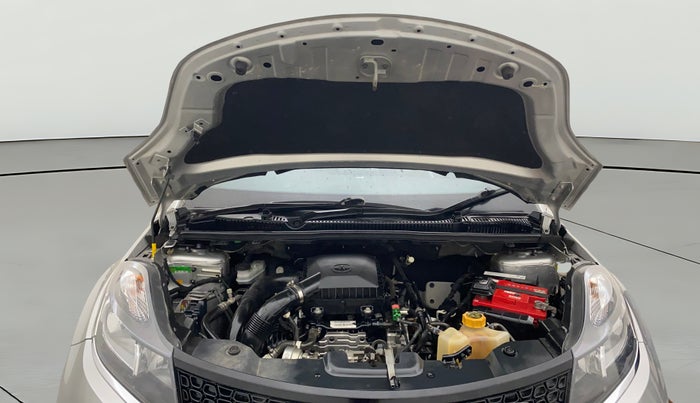 2019 Tata NEXON XT PETROL, Petrol, Manual, 40,546 km, Open Bonet