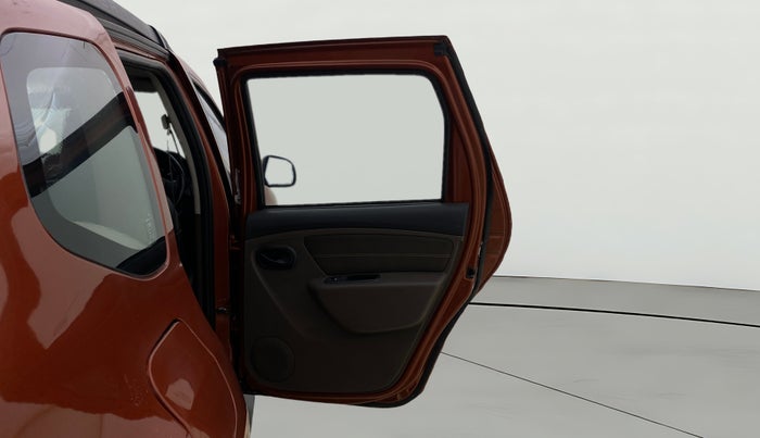 2016 Renault Duster 85 PS RXL DIESEL, Diesel, Manual, 1,29,567 km, RHS Rear Door