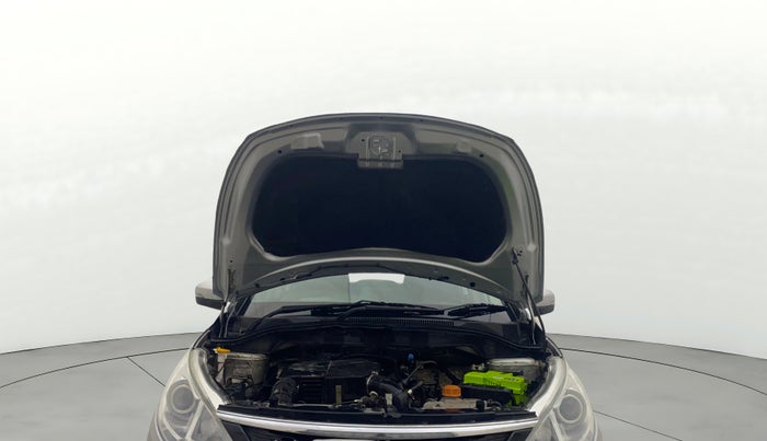 2017 Tata Zest XT PETROL, Petrol, Manual, 64,794 km, Open Bonet