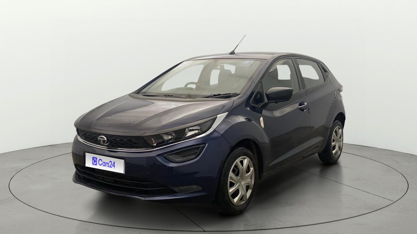2024 Tata ALTROZ XM PLUS PETROL, Petrol, Manual, 31,608 km, Left Front Diagonal
