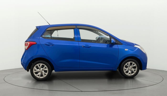 2017 Hyundai Grand i10 SPORTZ 1.2 KAPPA VTVT, Petrol, Manual, 32,676 km, Right Side View