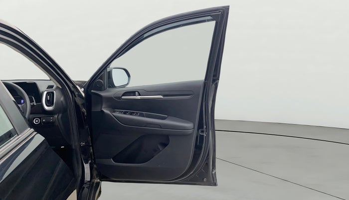 2023 KIA SONET HTK PLUS 1.0 IMT, Petrol, Manual, 7,387 km, RHS Front Door