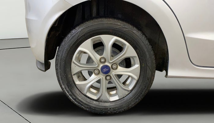 2016 Ford Figo Aspire TITANIUM 1.2 PETROL, Petrol, Manual, 69,801 km, Right Rear Wheel