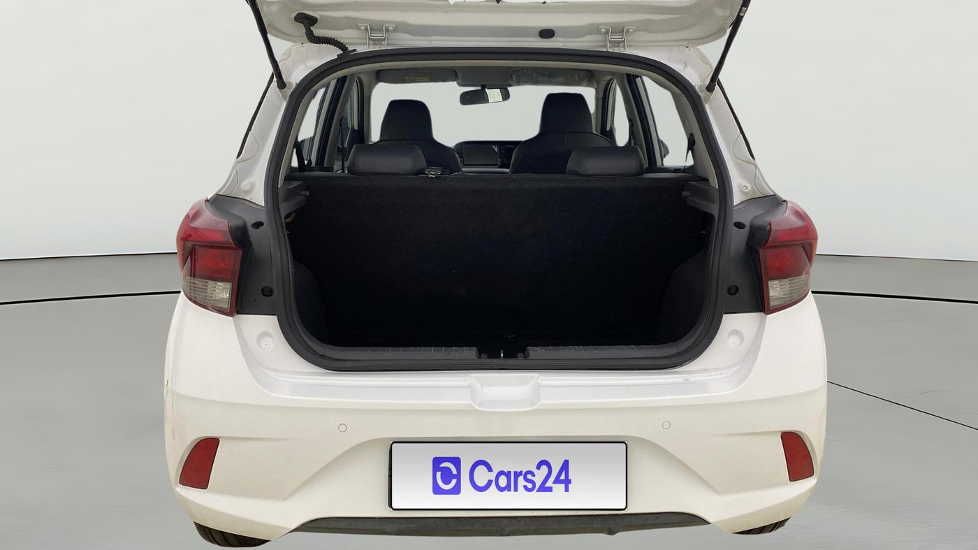 2024 Hyundai GRAND I10 NIOS SPORTZ AMT 1.2 KAPPA VTVT, Petrol, Automatic, 31,841 km, Boot Open Zoomed View