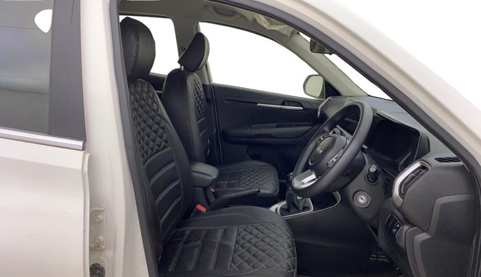 2023 KIA SONET HTK 1.2, Petrol, Manual, 47,384 km, Right Side Front Door Cabin