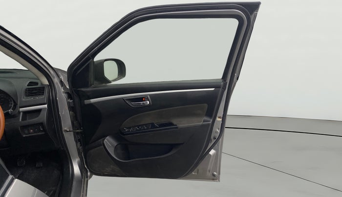 2012 Maruti Swift VDI, Diesel, Manual, 80,978 km, RHS Front Door