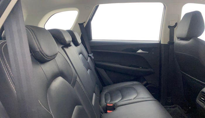 2020 MG HECTOR SHARP 1.5 DCT PETROL, Petrol, Automatic, 45,740 km, Right Side Rear Door Cabin