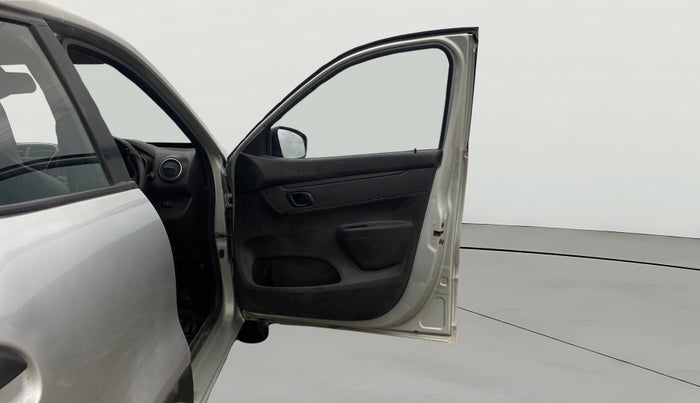 2018 Renault Kwid RXL, CNG, Manual, 40,094 km, RHS Front Door